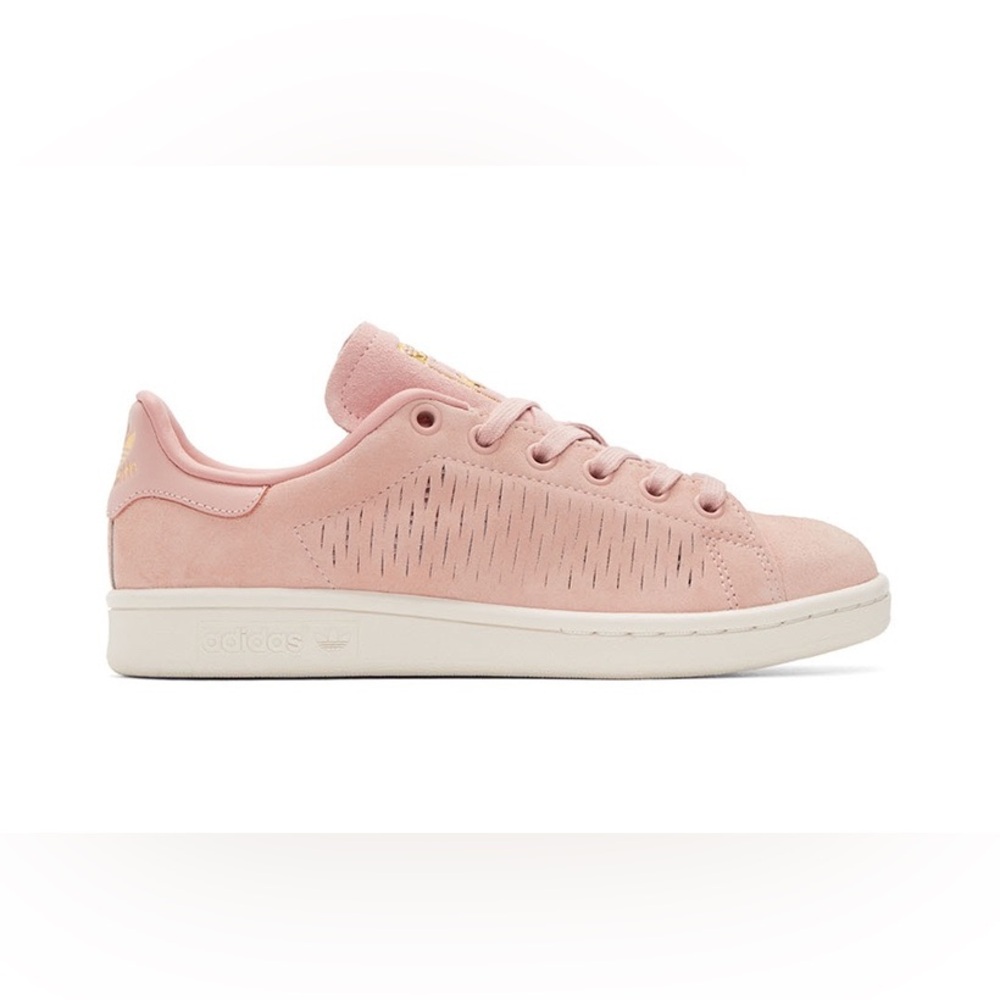 ADIDAS ORIGINALS STAN SMITH IN “CORAL HAZE” size 9.5men or 11wm